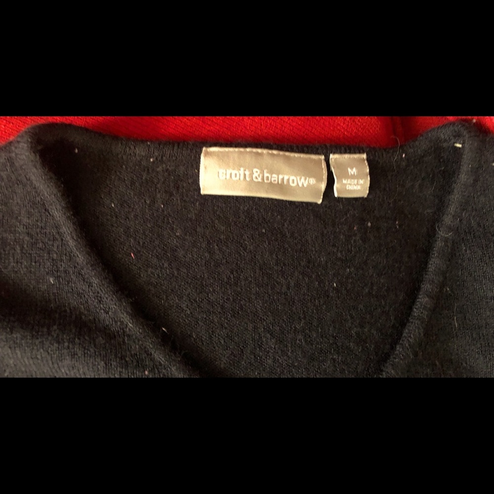 Croft and Barrow black V-neck sweater. Size M
